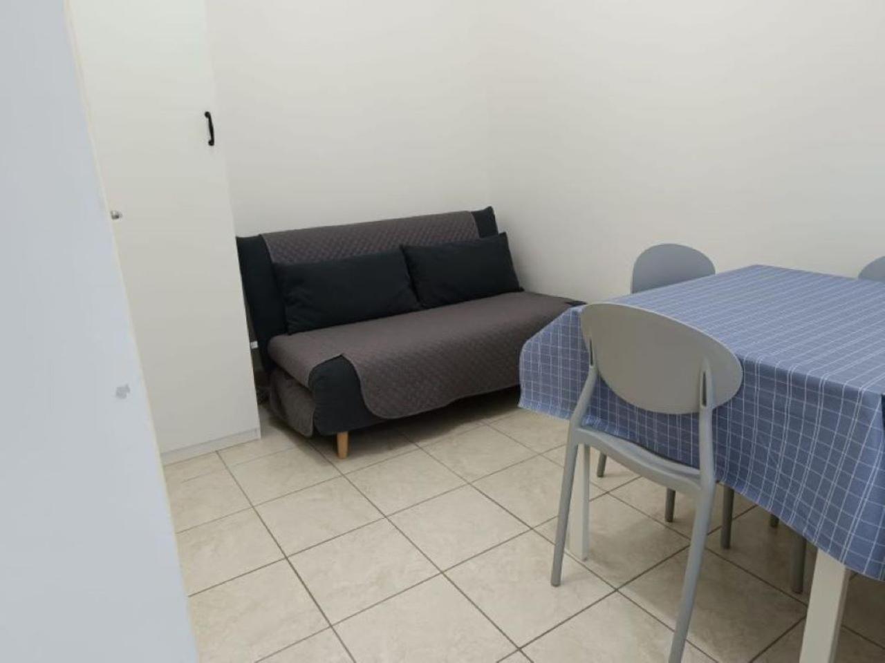 Sandra House * Sirolo